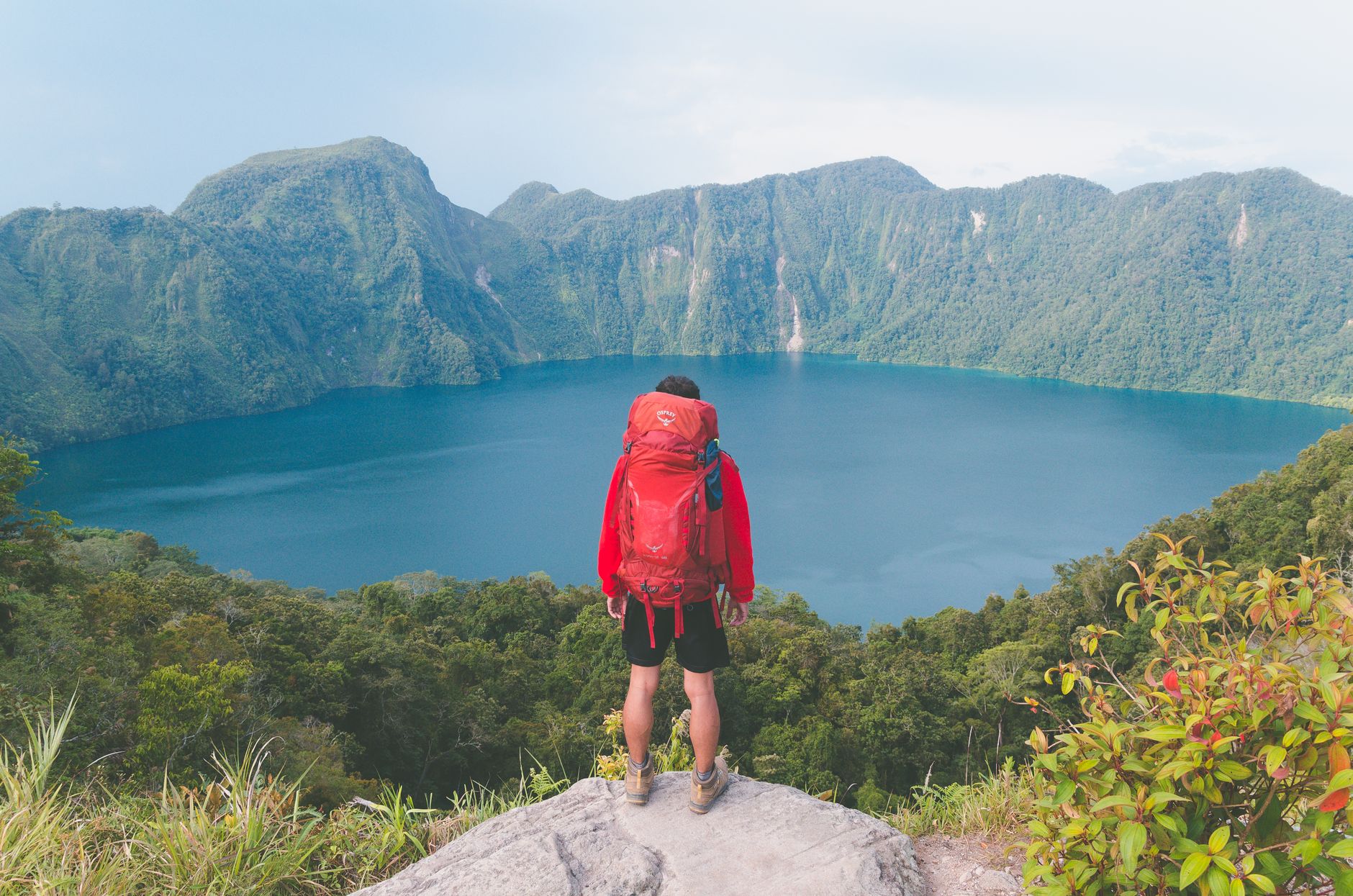 Osprey Farpoint 40 Review: The Perfect Travel Backpack?